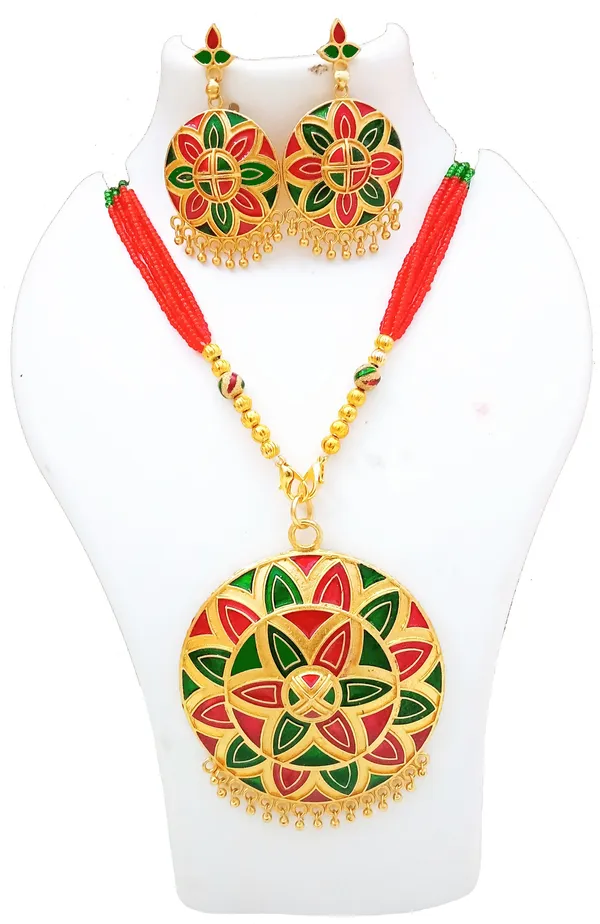 Assamese_Traditional_Red_And_Green_Colour_Japi_Jewellery_Set_For_Women